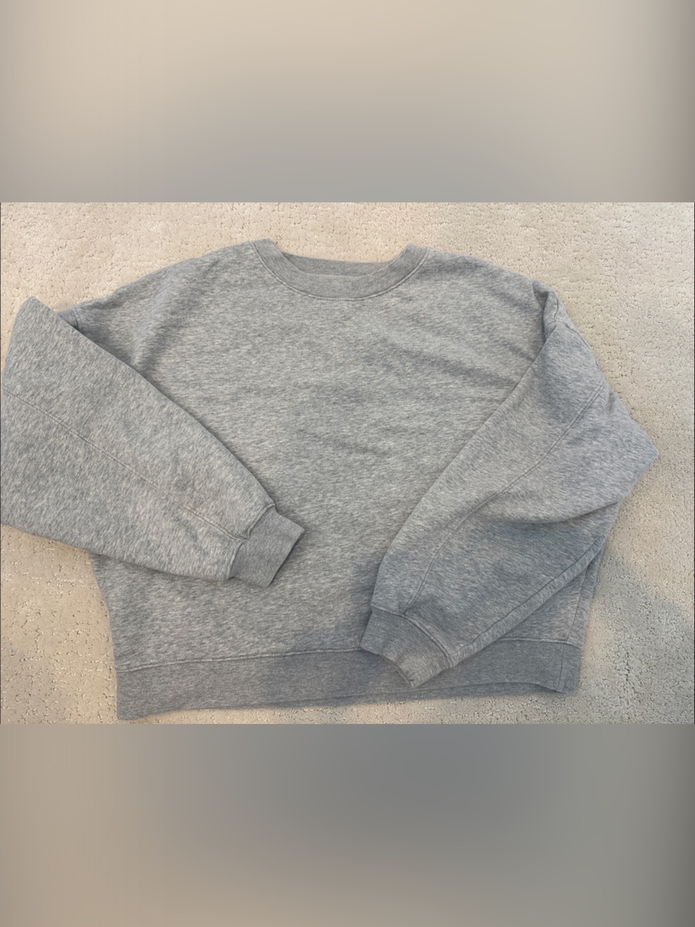 Gap women’s small Grey Crewneck Sweatshirt